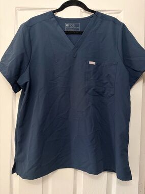 Figs Catarina One Pocket Scrub Top navy blue 2xl